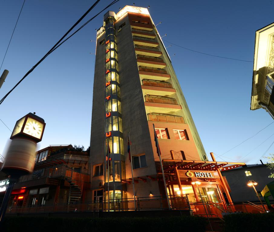 Narantuul Hotel Ulaanbaatar Exterior photo